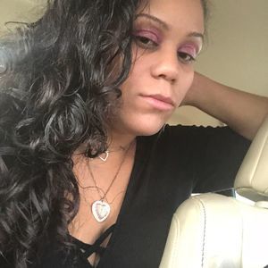 Meet your Posher, Monique